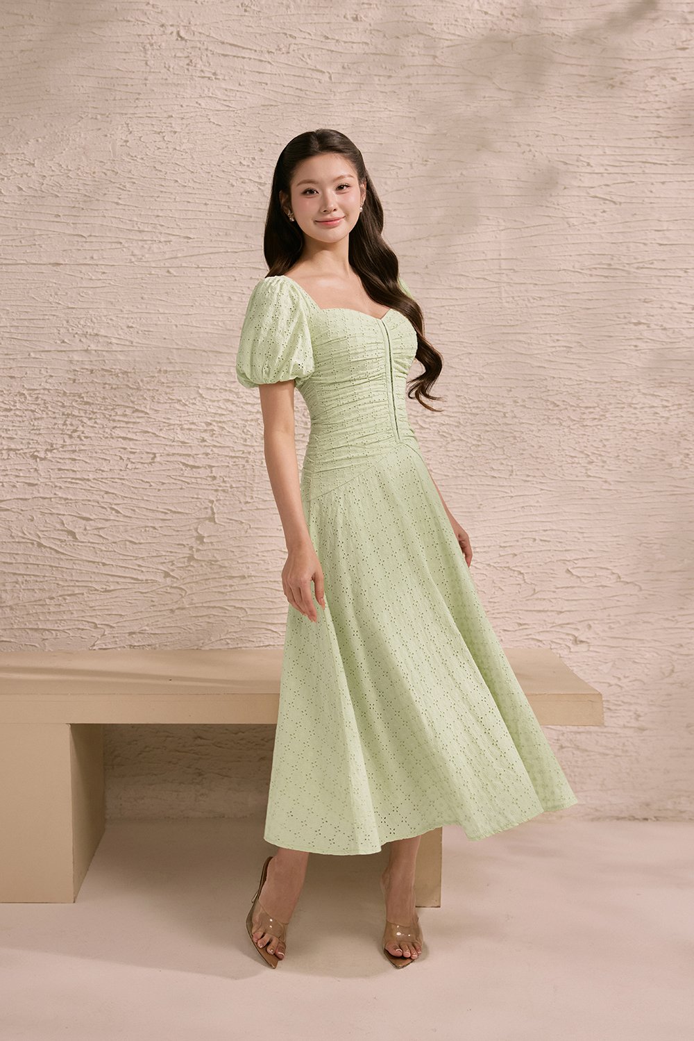Loretta Padded Sweetheart Puff Sleeves Ruched Midaxi Dress in Spring Fern