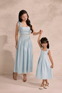 Beth High Waist Pintuck Midi Skirt in Tiffany Blue