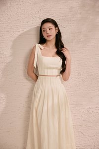 Beth Padded Removable Ribbon Pintuck Crop Top in Buttercream