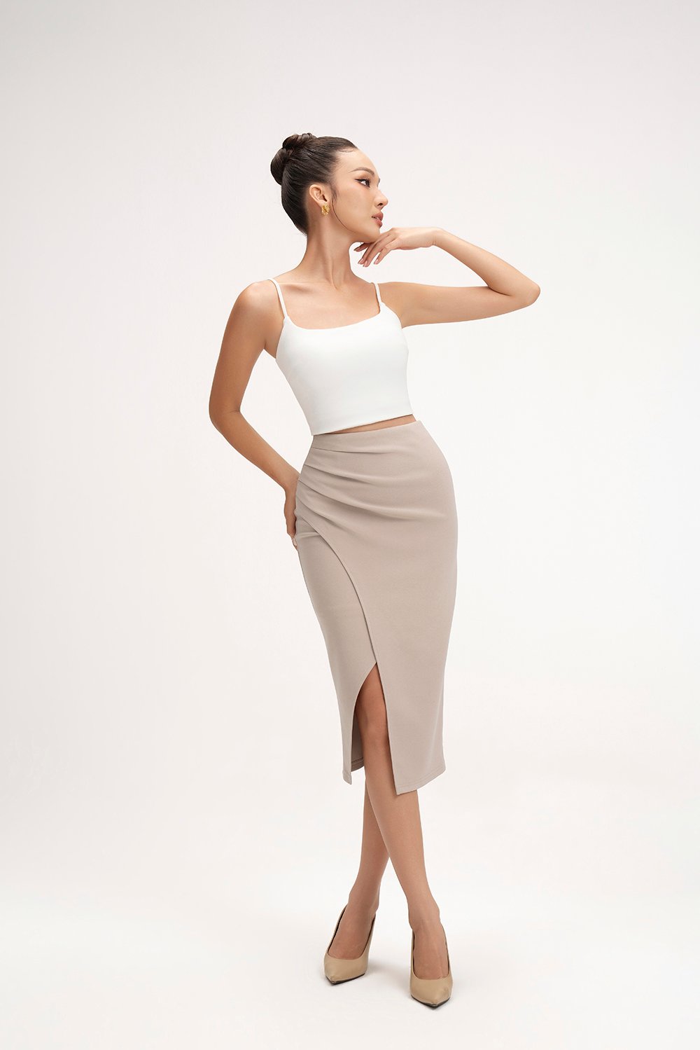 Clea Spaghetti Padded Crop Top in Iconic White