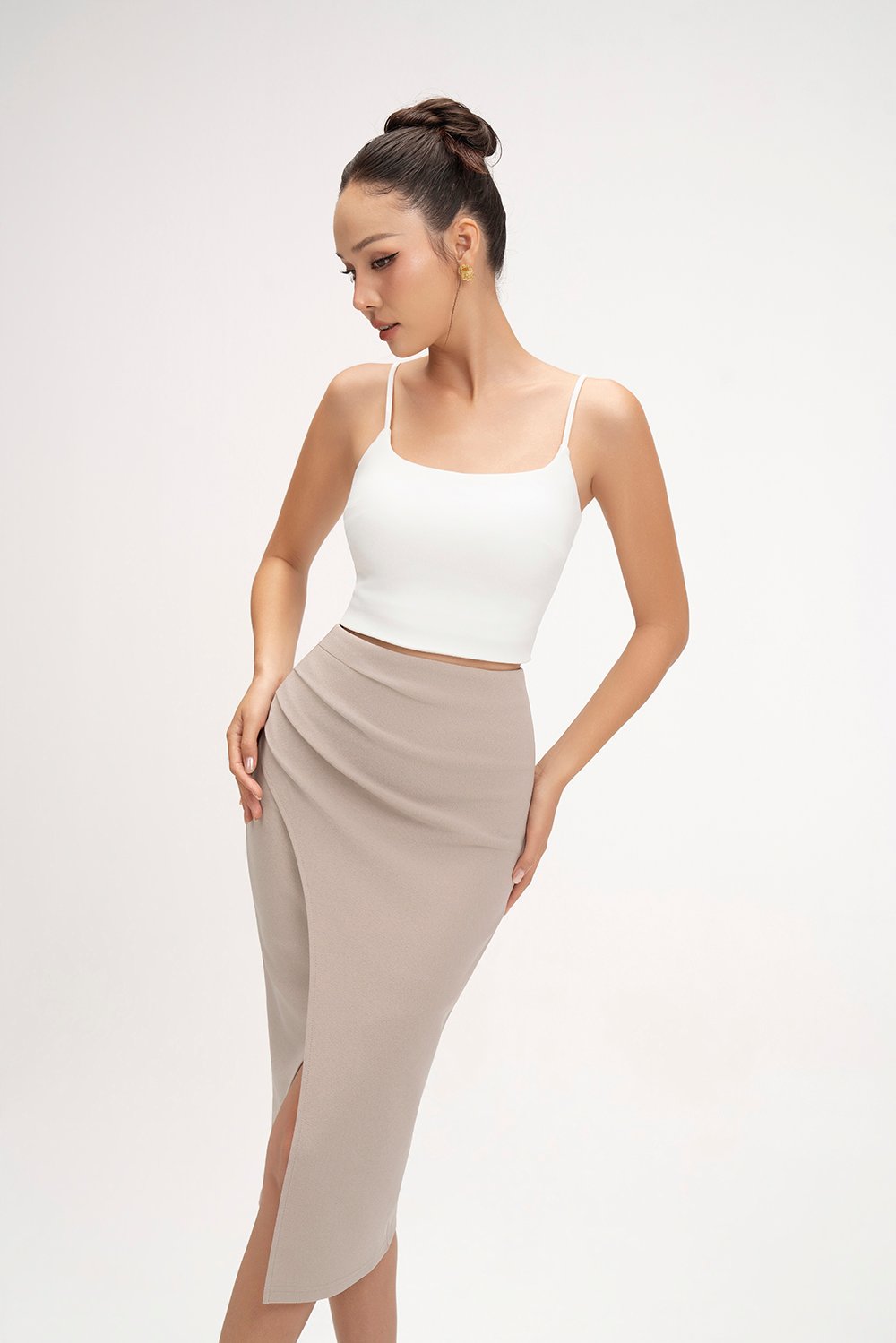 Clea Spaghetti Padded Crop Top in Iconic White
