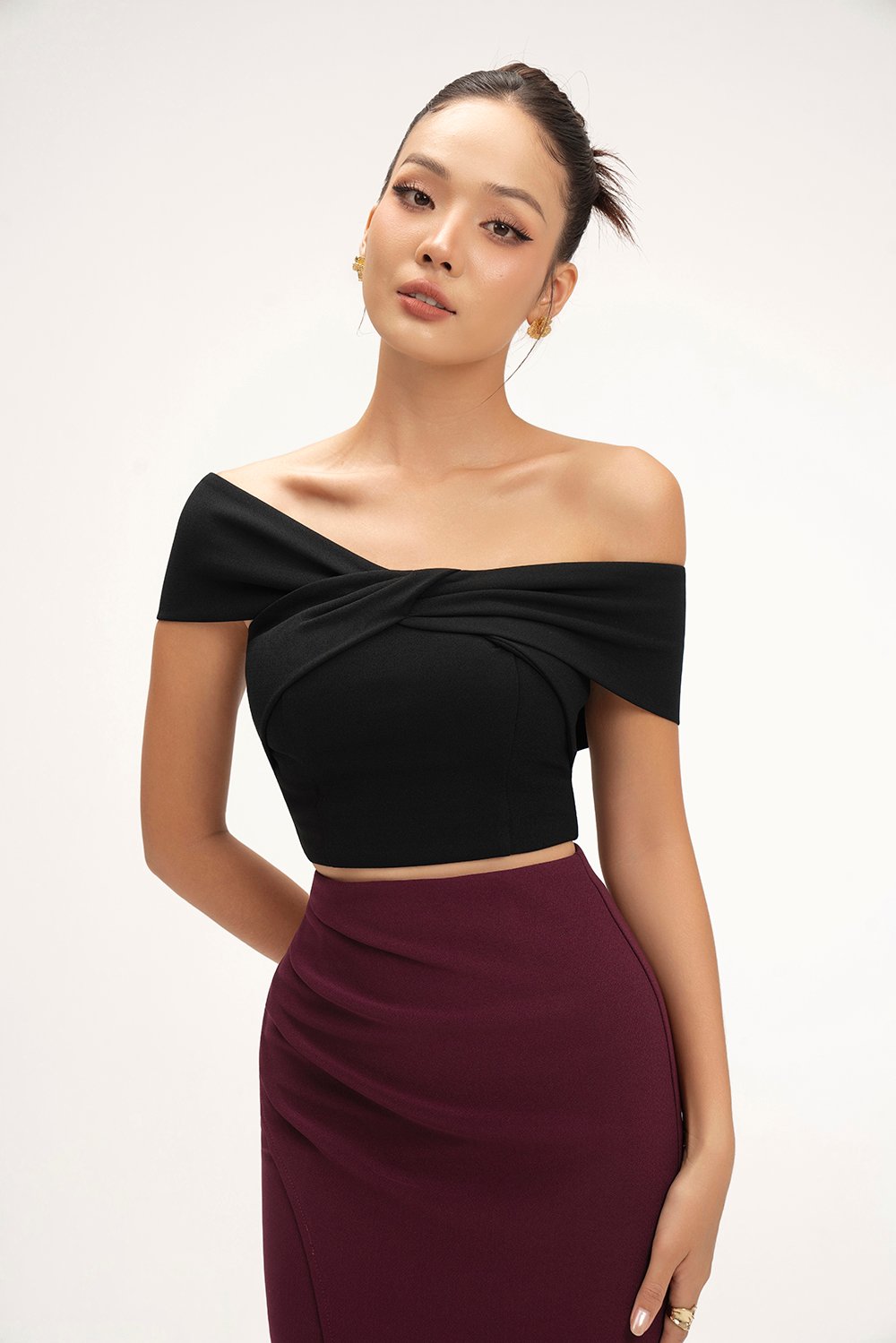 Elaine Padded Asymmetrical Twist Top in Classic Black