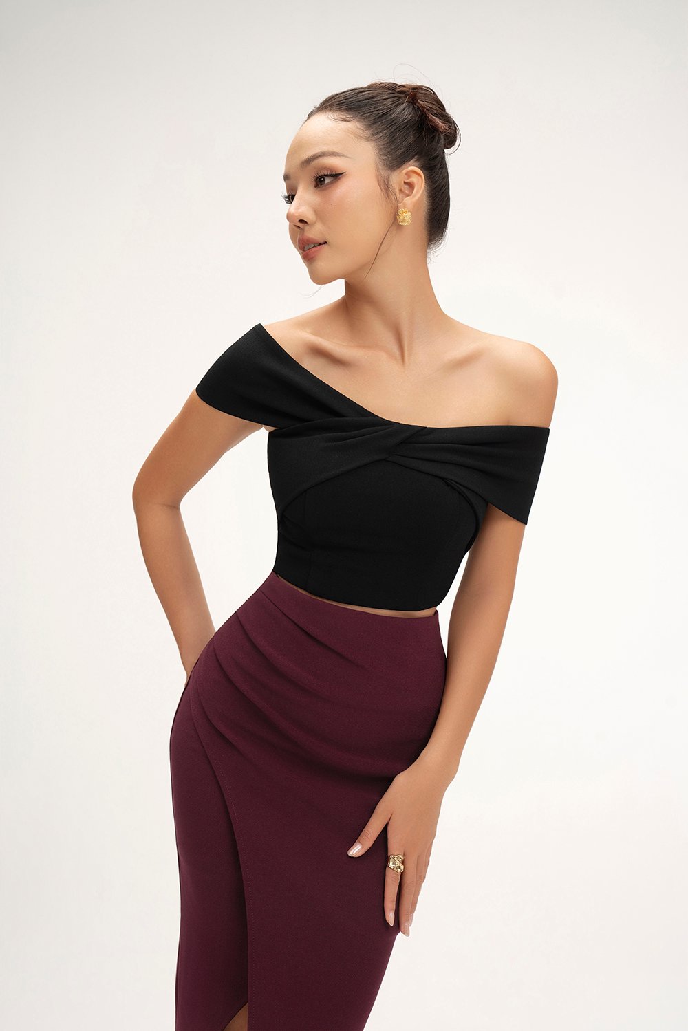 Elaine Padded Asymmetrical Twist Top in Classic Black