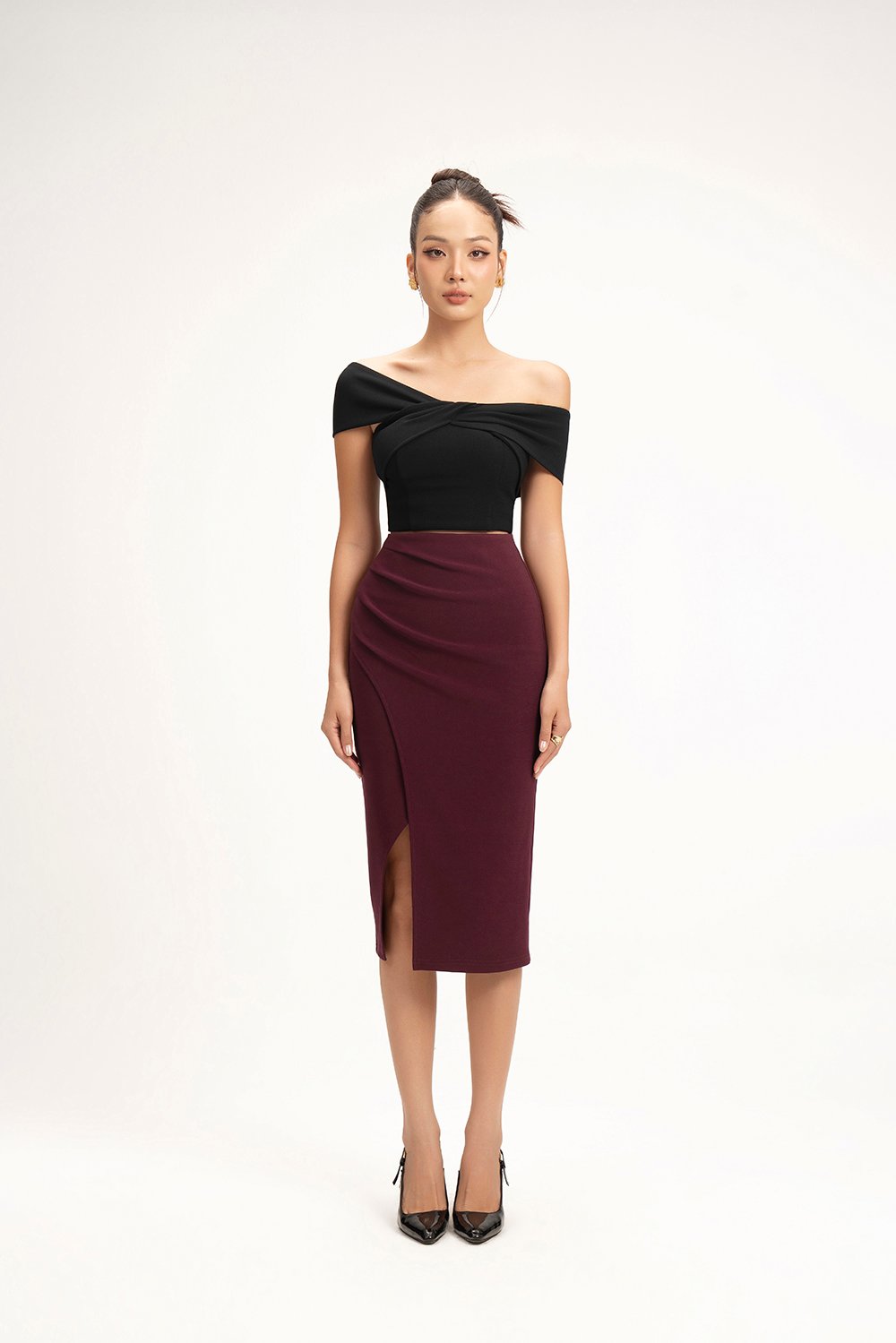 Elaine Padded Asymmetrical Twist Top in Classic Black