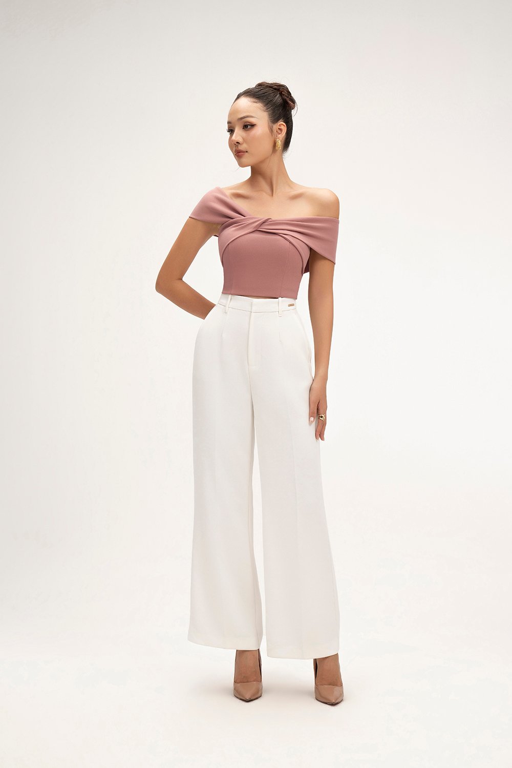 Elaine Padded Asymmetrical Twist Top in Dusty Rose