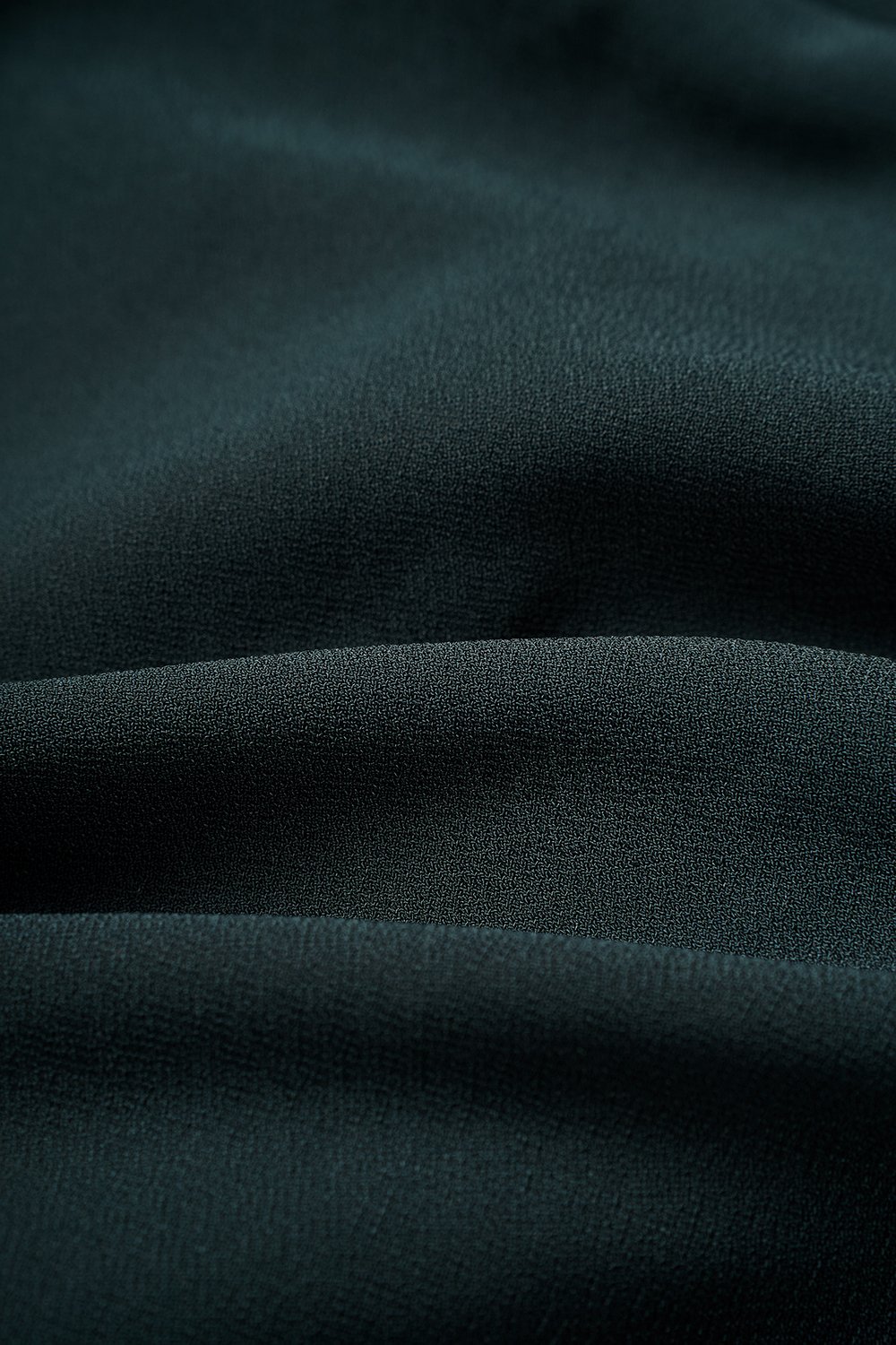 Nessa Padded Cap Sleeves Ruched Dress in Emerald Green