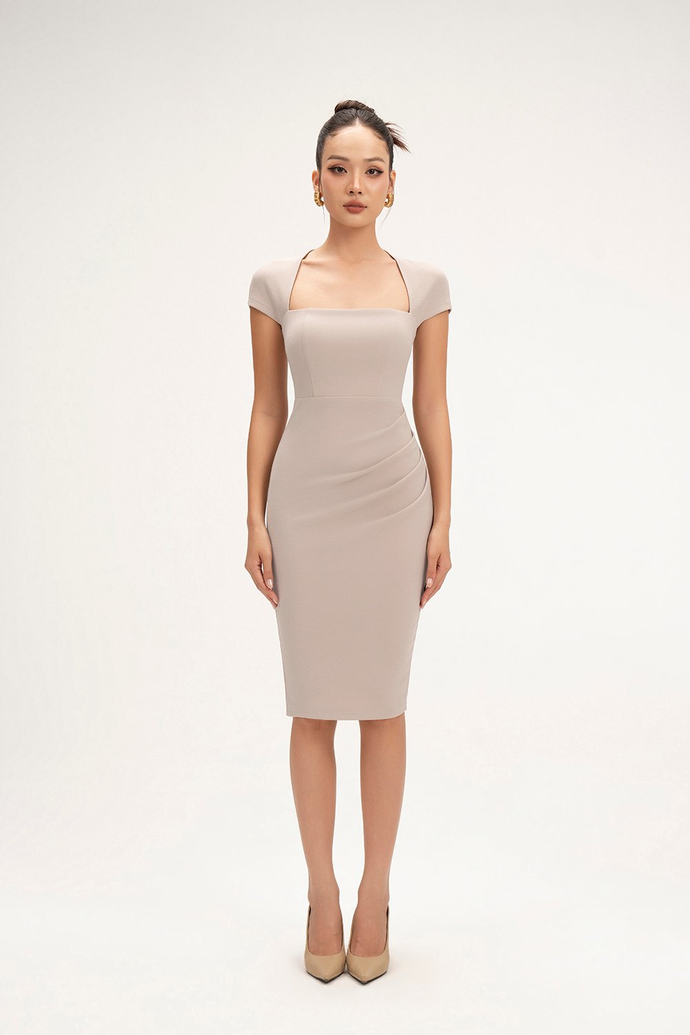 Nessa Padded Cap Sleeves Ruched Dress in Stone