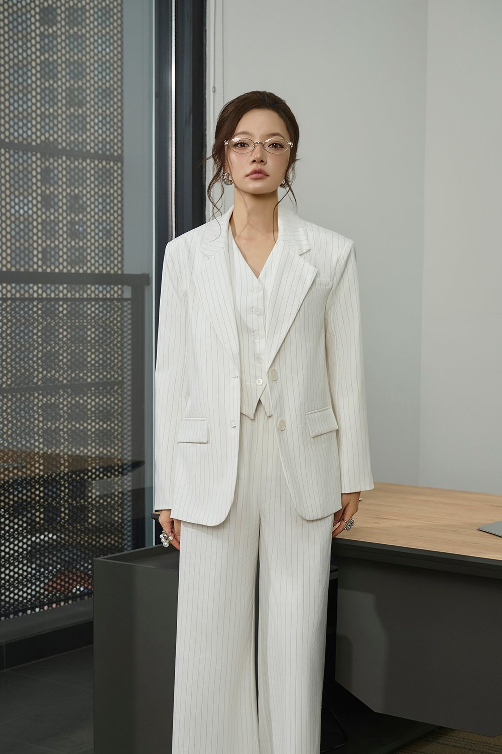 Andrea Oversized Pinstripe Straight Cut Blazer in Iconic White Pinstripe