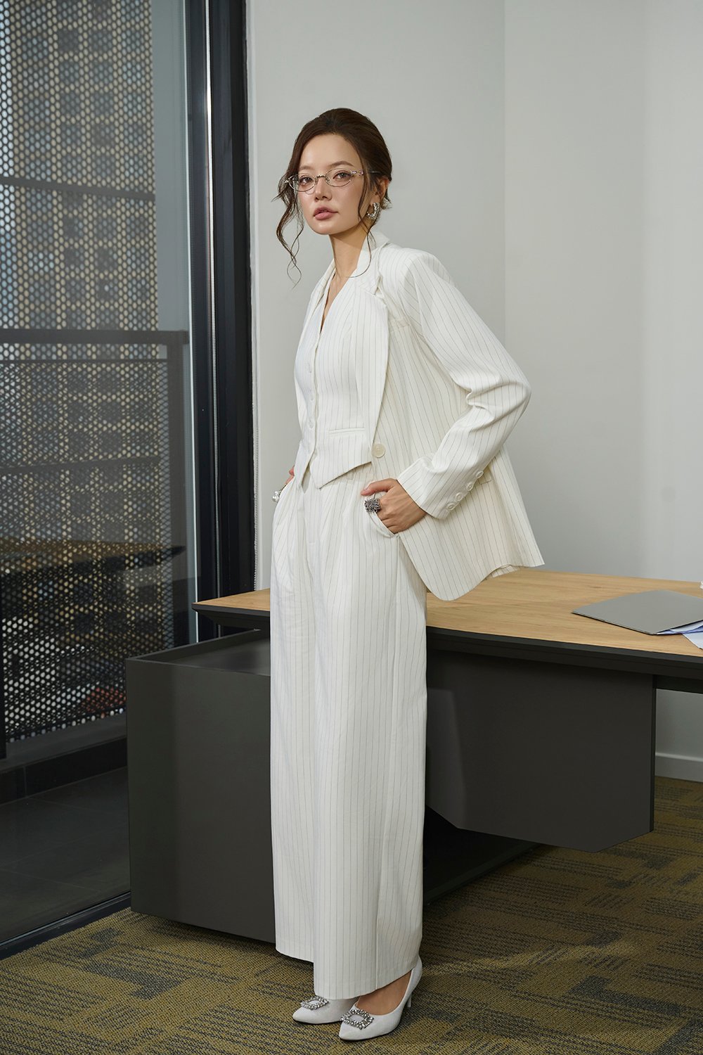 Andrea Oversized Pinstripe Straight Cut Blazer in Iconic White Pinstripe