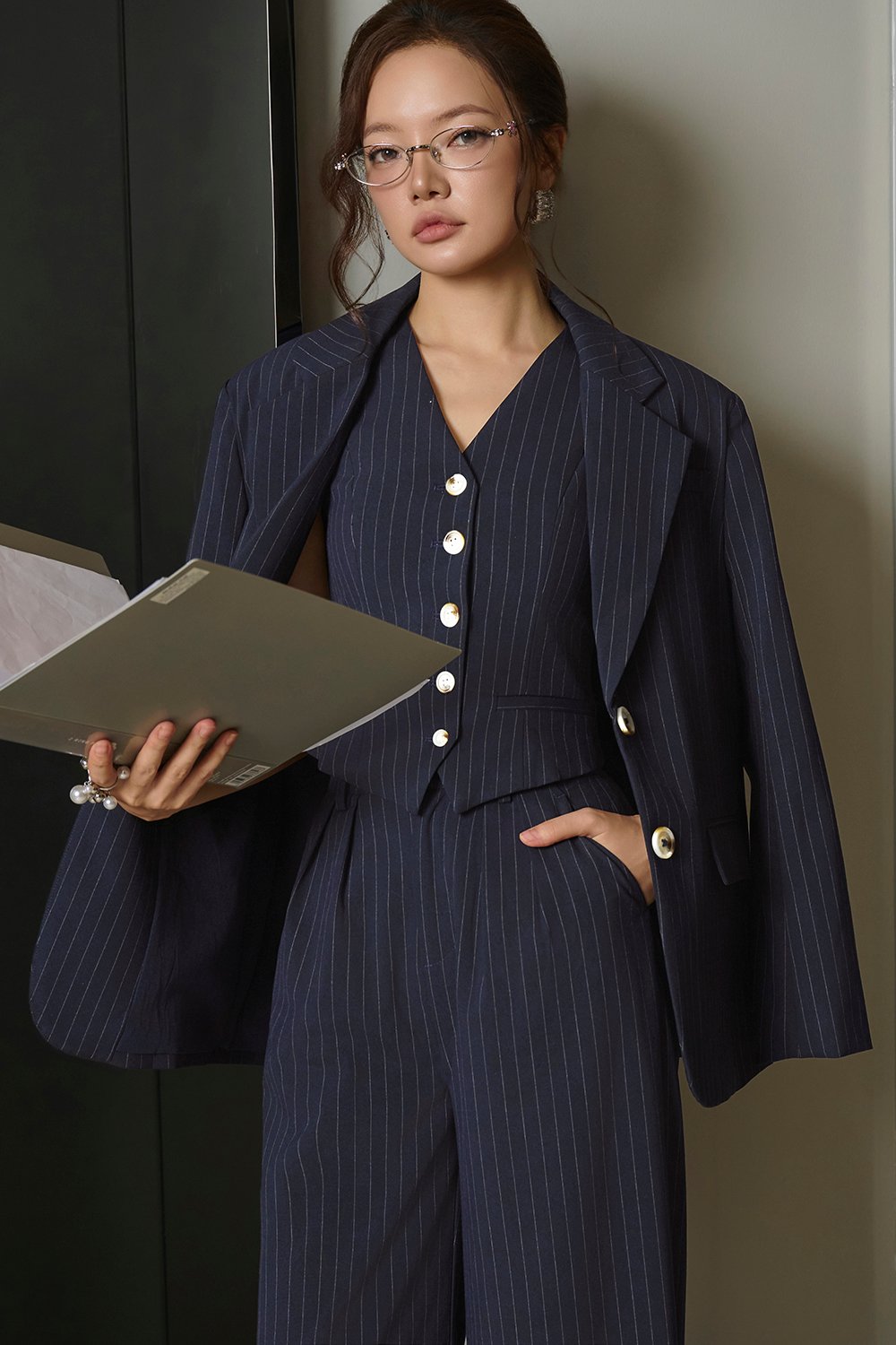 Andrea Oversized Pinstripe Straight Cut Blazer in Navy Pinstripe