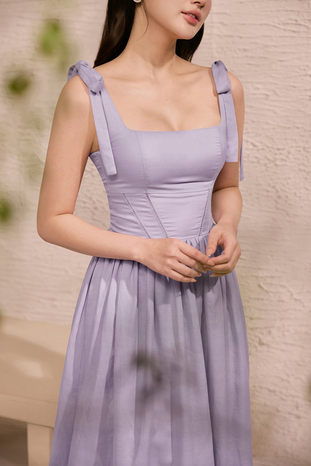 Helia Padded Ribbon Straps Midi Dress in Dusty Lavender
