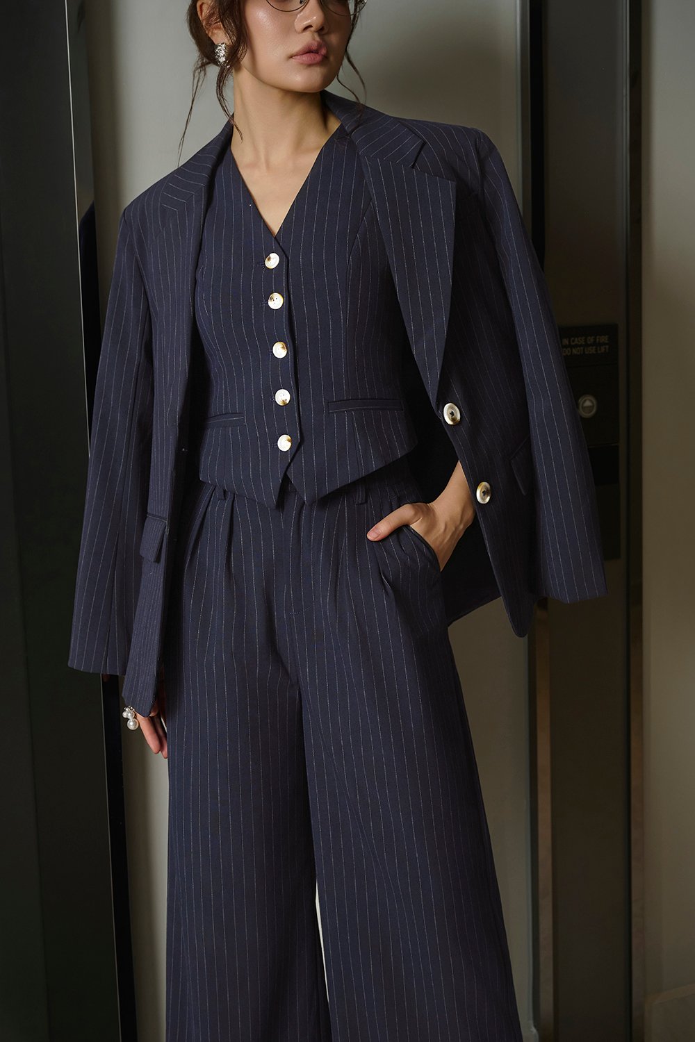 Jodin High Waist Pinstripe Pleated Wide Pants in Navy Pinstripe