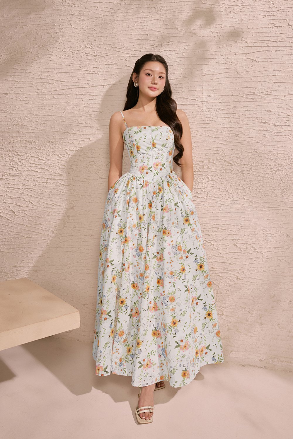 Sylvia Padded Strappy Flare V-Waist Maxi Dress in Sunrise Meadow