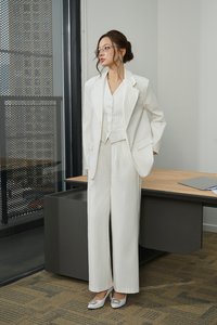 Andrea Oversized Pinstripe Straight Cut Blazer in Iconic White Pinstripe