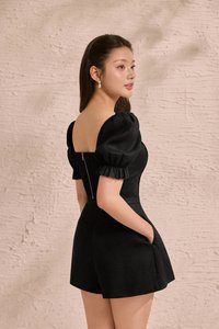 Riven V-Waist Puff Sleeves Pintuck Top in Classic Black
