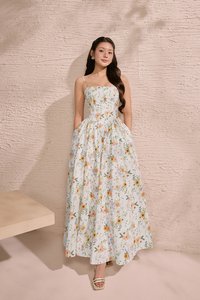 Sylvia Padded Strappy Flare V-Waist Maxi Dress in Sunrise Meadow