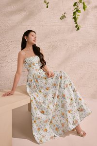 Sylvia Padded Strappy Flare V-Waist Maxi Dress in Sunrise Meadow
