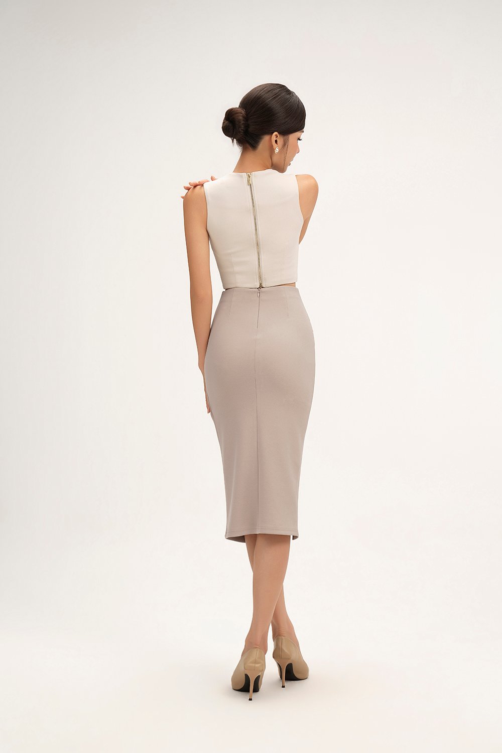 Ashlynn Padded Queen Anne Top in Ivory