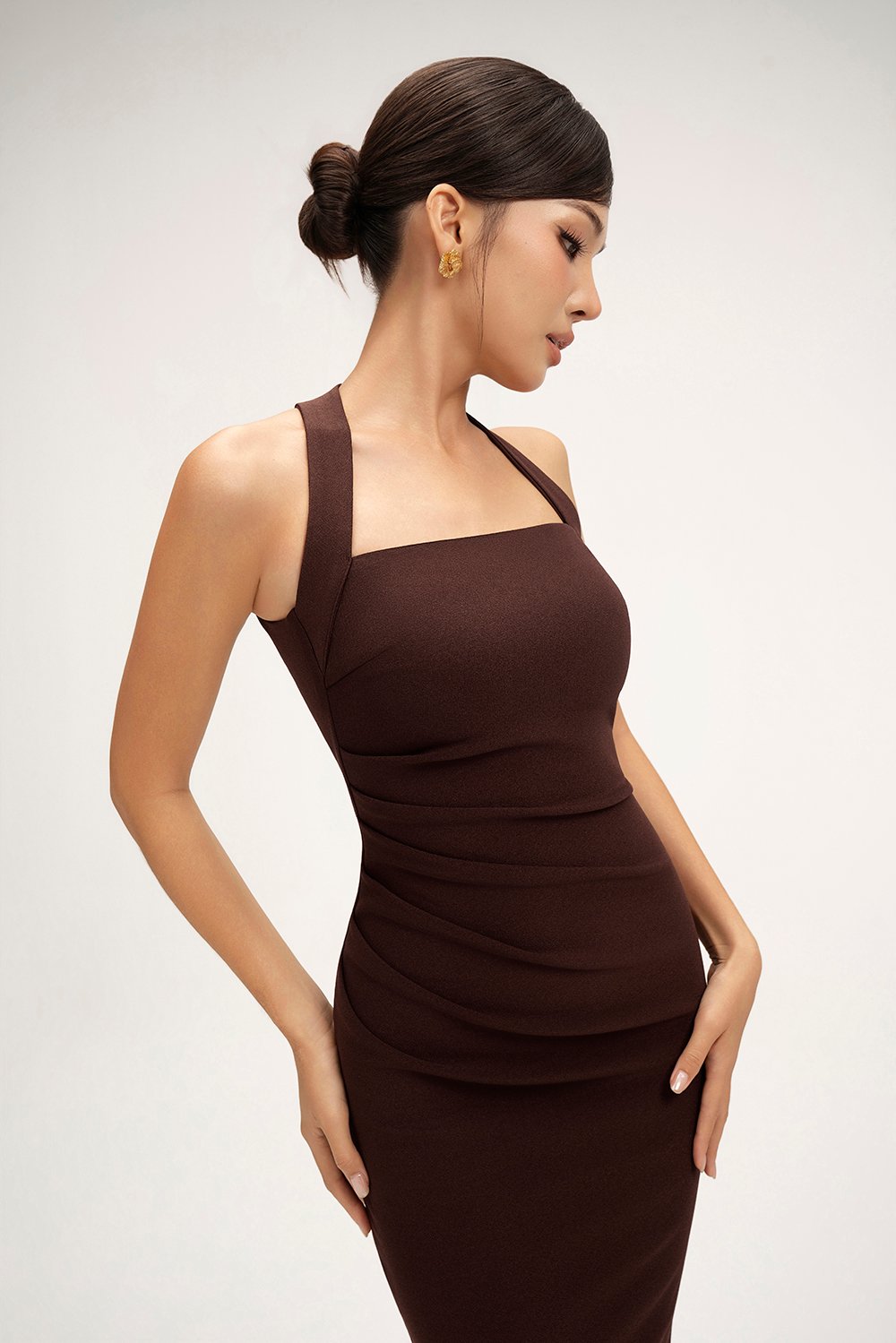Baelin Padded Halter Ruched Pencil Dress in Chocolate