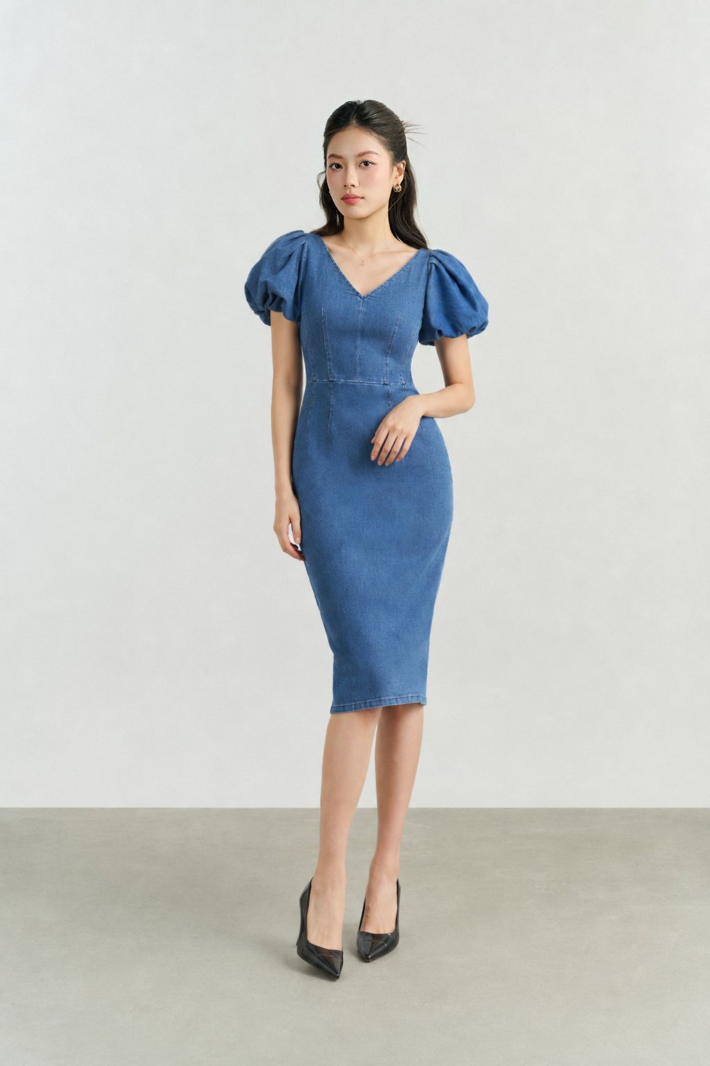 Beatrice V-Neckline Puff Sleeves Pencil Denim Dress in Classic Denim