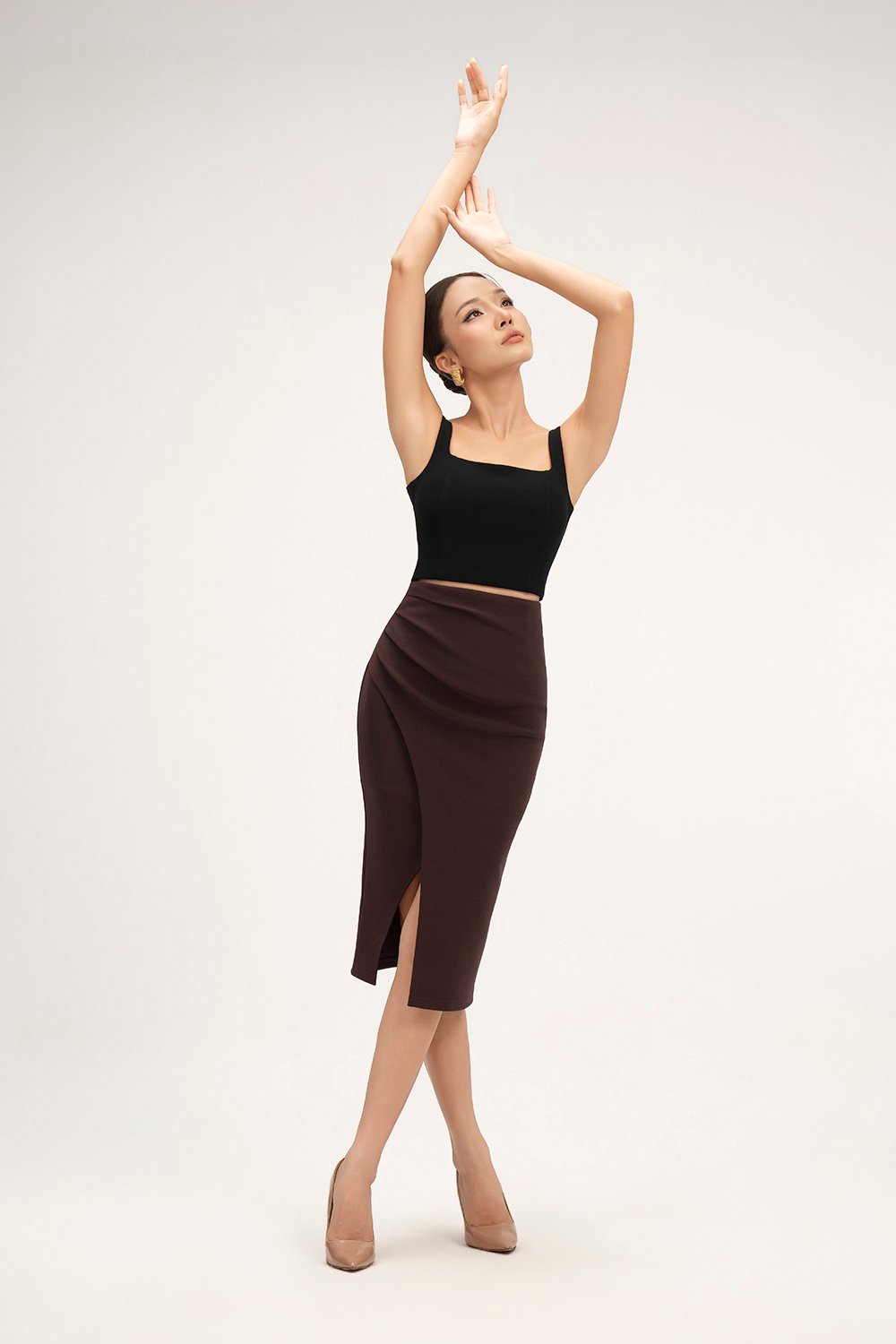 Sienne Padded Square Neck Crop Top in Classic Black