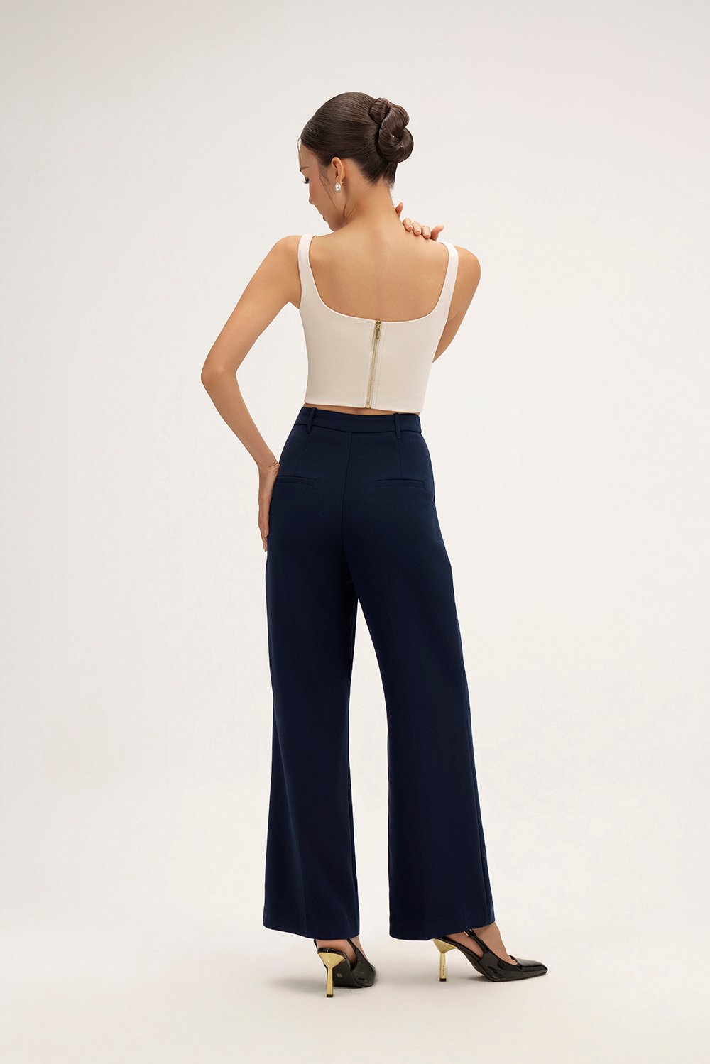 Sienne Padded Square Neck Crop Top in Ivory