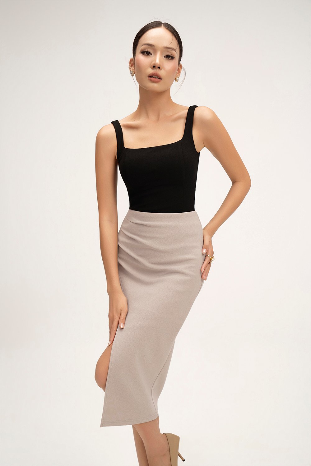 Sienne Padded Square Neck Regular Top in Classic Black