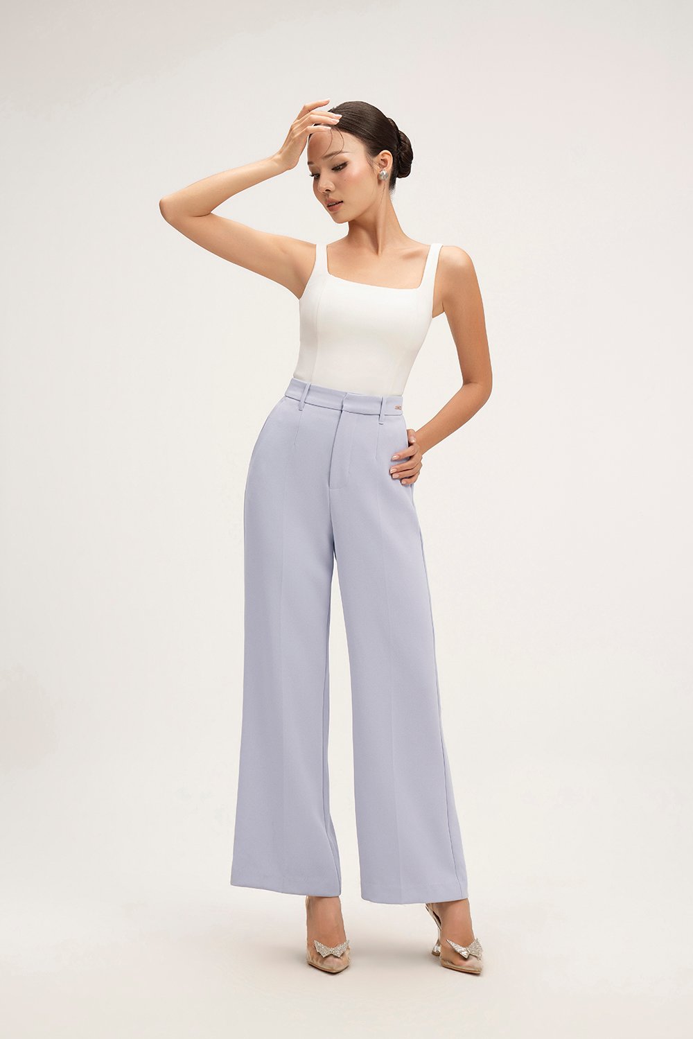 Sienne Padded Square Neck Regular Top in Iconic White