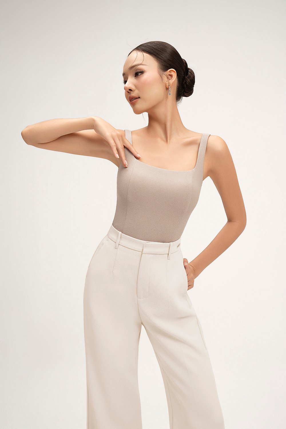 Sienne Padded Square Neck Regular Top in Stone