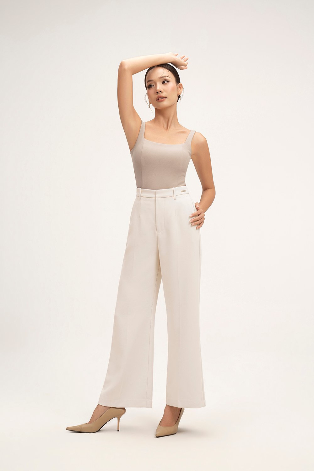 Sienne Padded Square Neck Regular Top in Stone