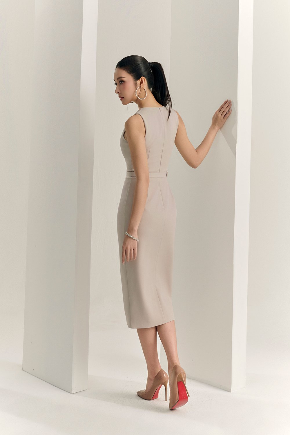 Caleigh V-neck Belted Pencil Dress in Greige Stone