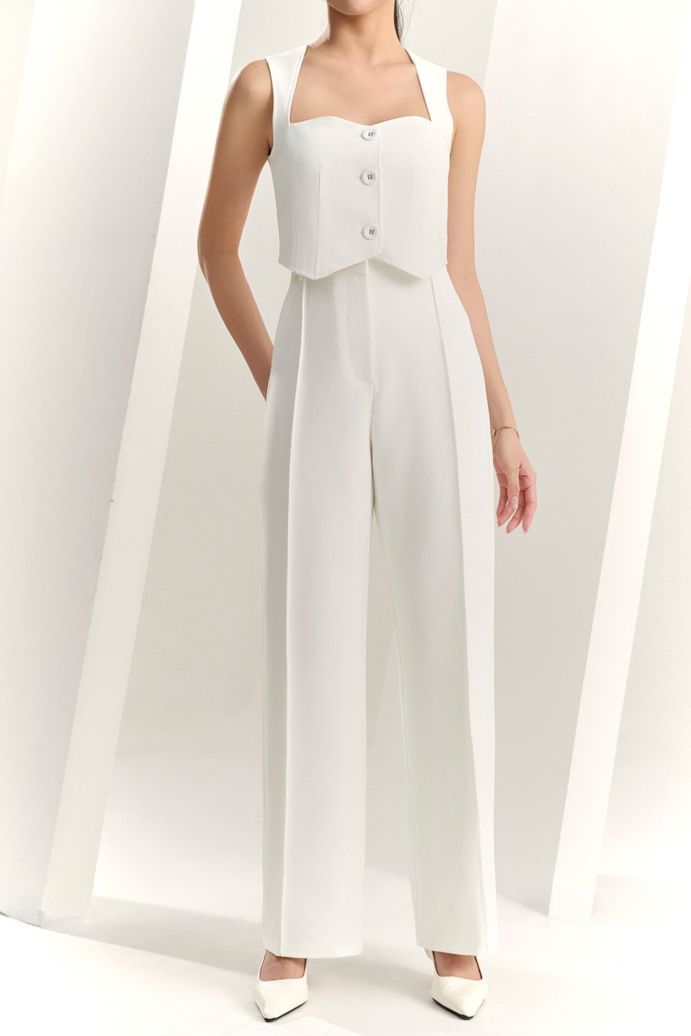 Orianna Pintucked Straight Pants in Iconic White