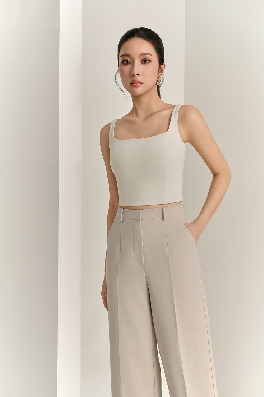 Rowena Straight Pants in Greige Stone
