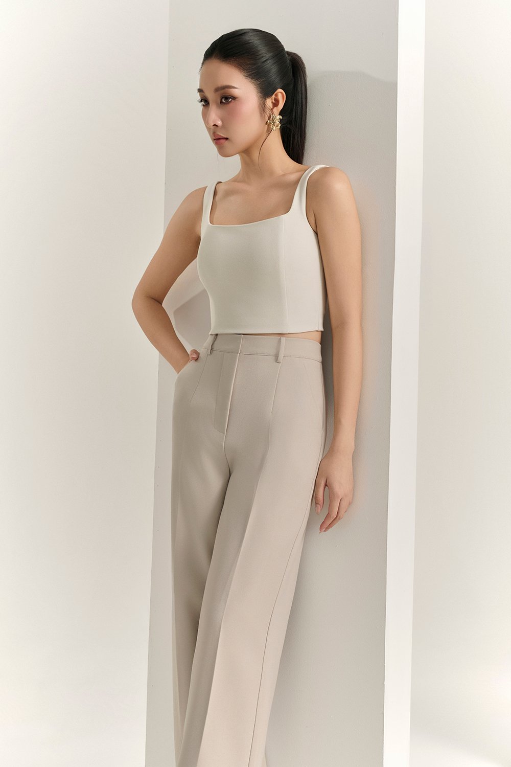 Rowena Straight Pants in Greige Stone