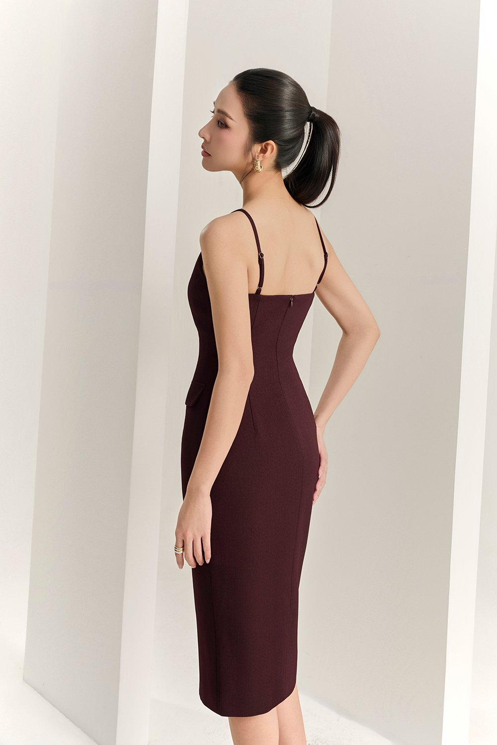 Veda Padded Strappy Pencil Dress in Merlot