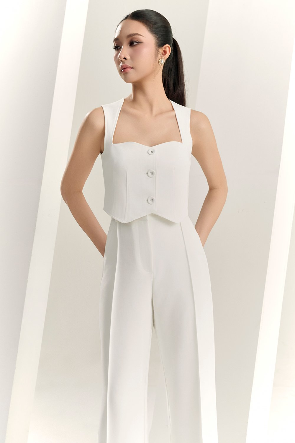 Vianne Queen Anne Vest Top in Iconic White