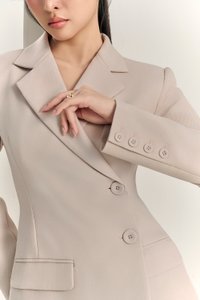Renna Tailored Blazer in Greige Stone