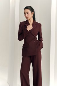 Renna Tailored Blazer in Merlot