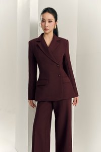 Renna Tailored Blazer in Merlot