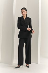 Rowena Straight Pants in Classic Black