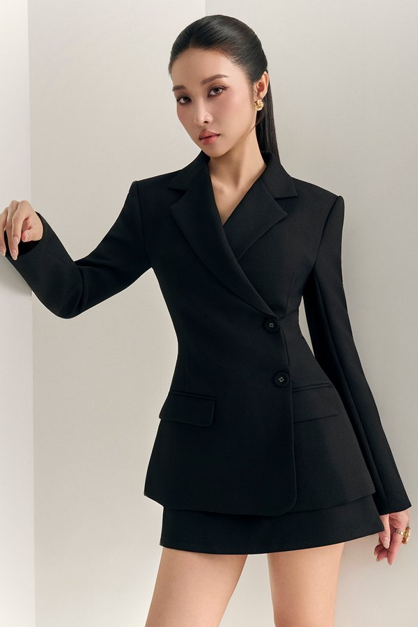Renna Tailored Blazer in Classic Black