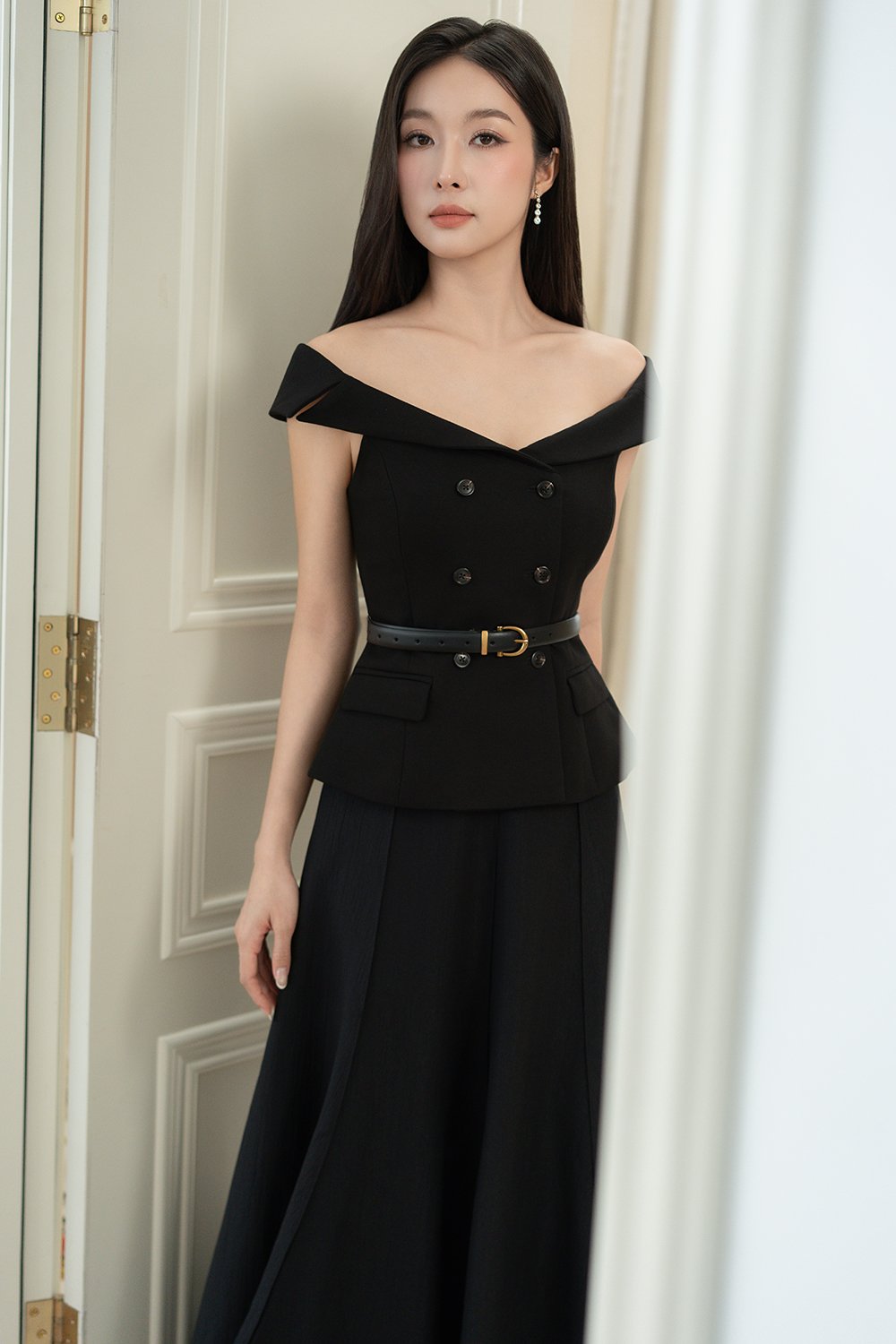 Delia Off Shoulder Tailored Top in Classic Black
