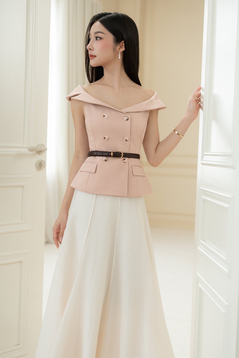 Delia Off Shoulder Tailored Top in Dusty Pink