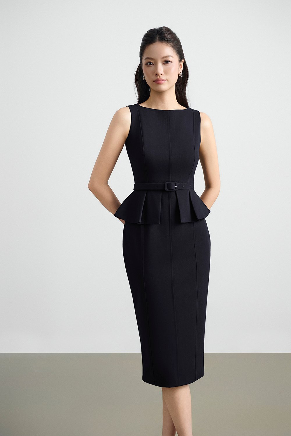 Geraldine Padded Peplum Pencil Dress in Deep Navy