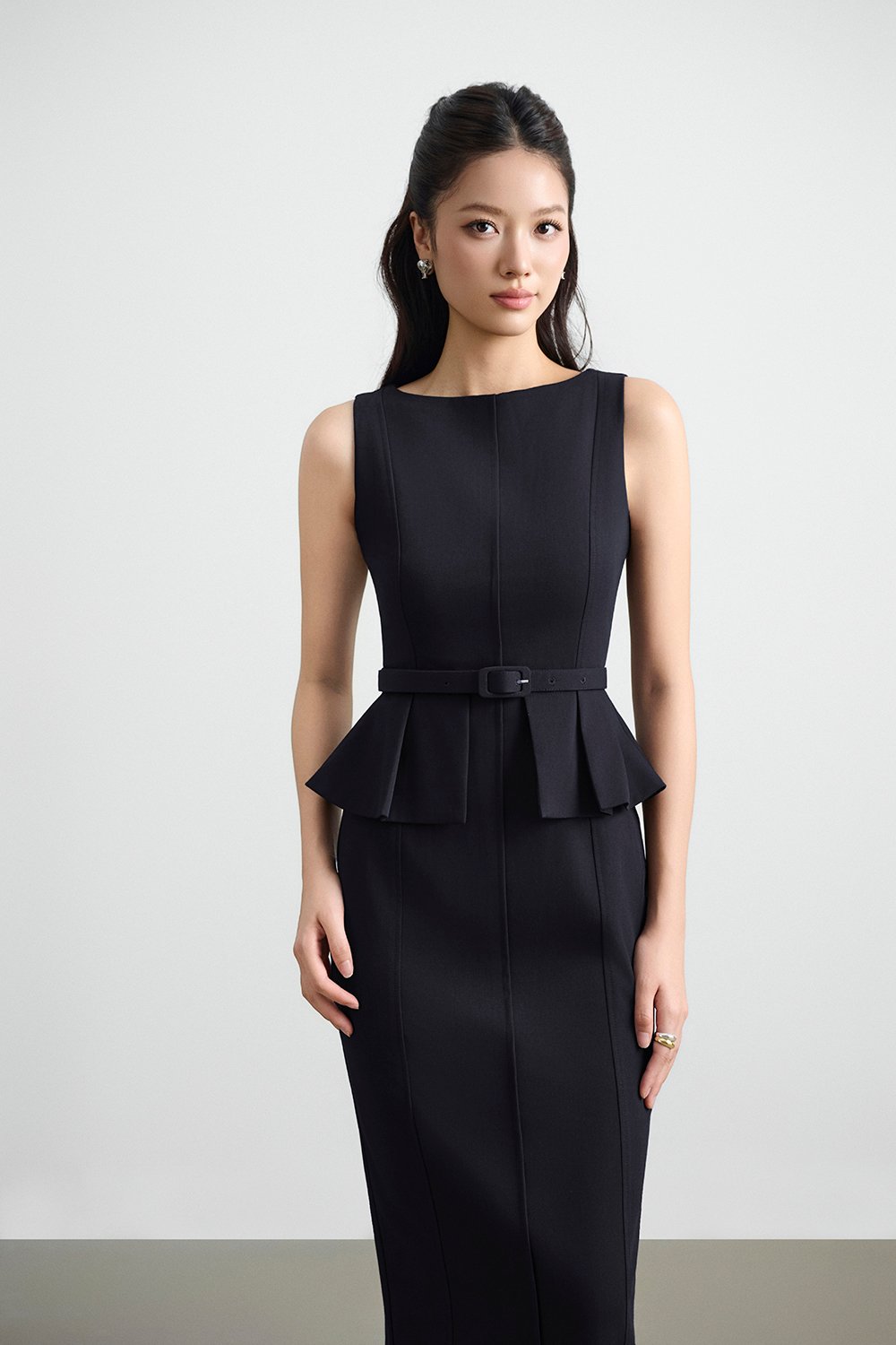 Geraldine Padded Peplum Pencil Dress in Deep Navy