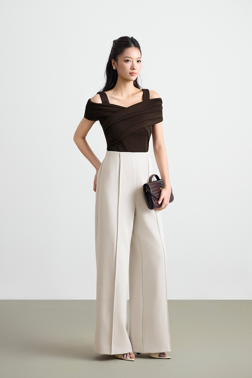 Julinne Padded Ruched Top in Espresso