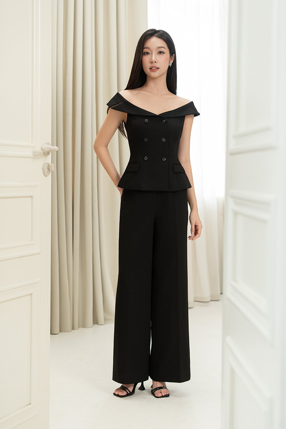 Lara Straight Tailored Pants in Classic Black