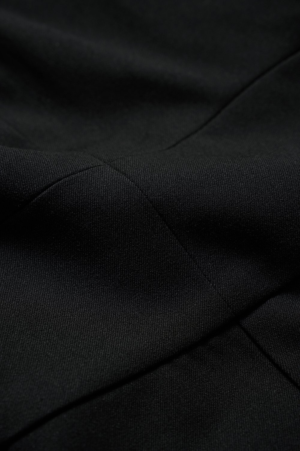 Reese Padded Contrast Collared Pencil Dress in Classic Black