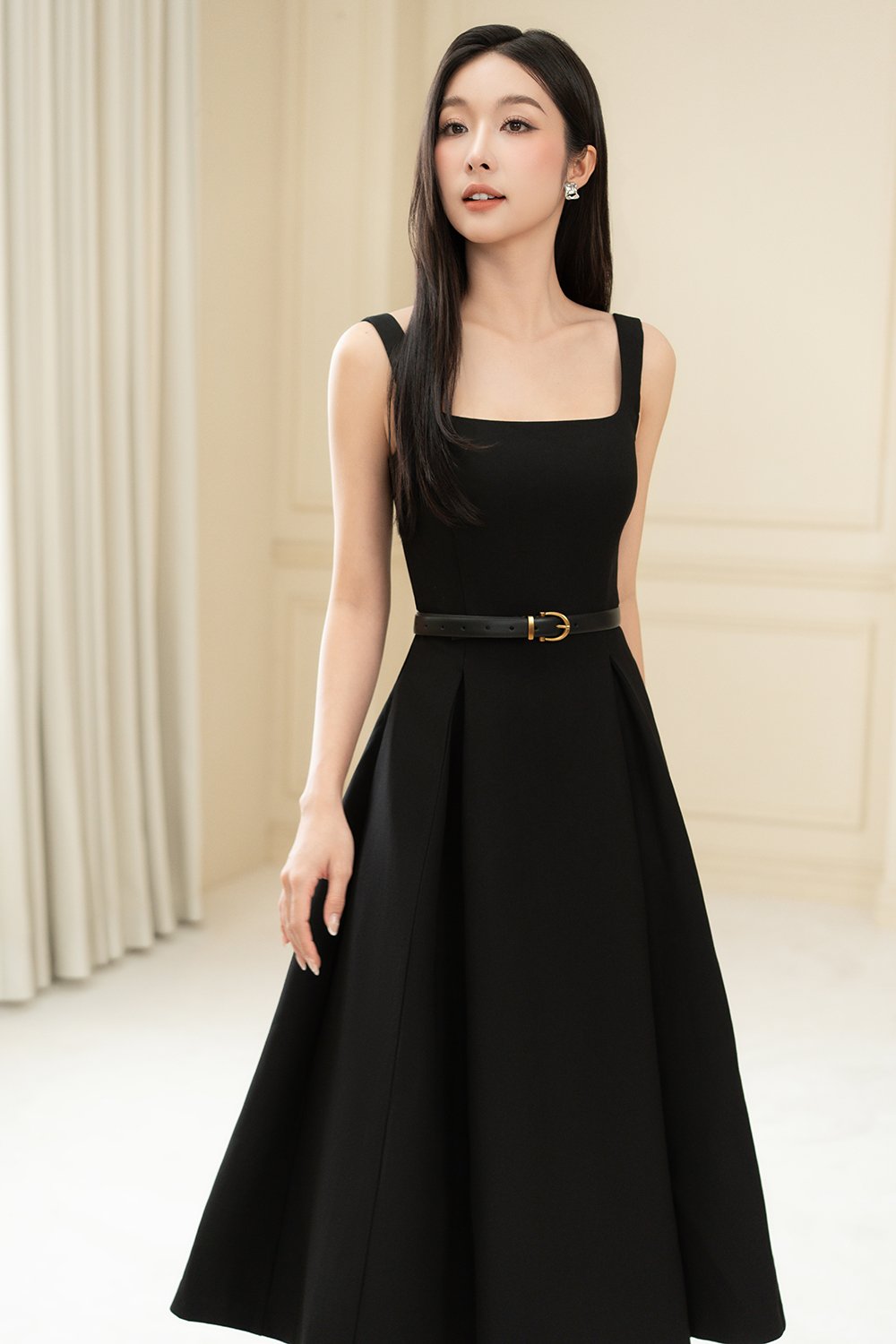 Talia Padded Flare Midi Dress with Detachable Bow Belt in Classic Black