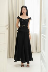 Claire Flare Skirt in Classic Black